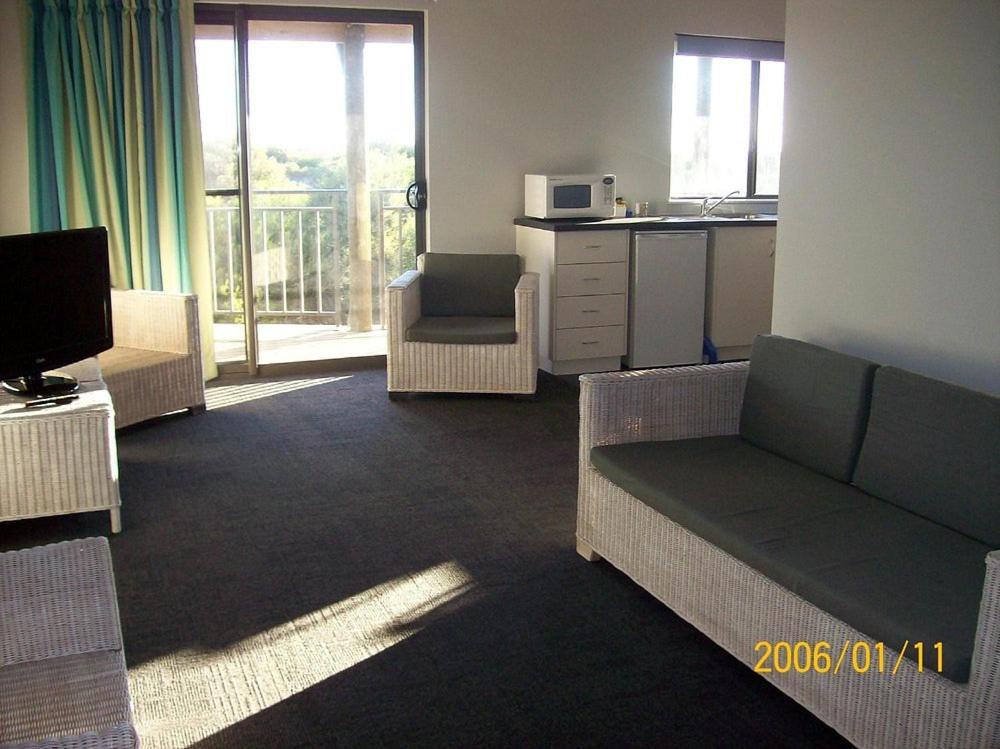 Centre Break Beach Stay Green Head Bagian luar foto